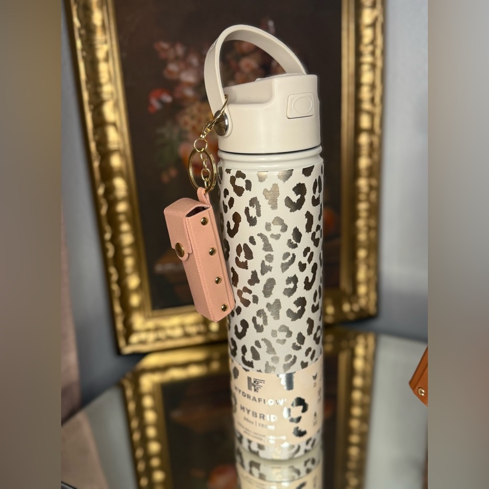 New Hydrflow Hybrid 24oz Leopard Water Bottle with Chapstick Holder Pouch